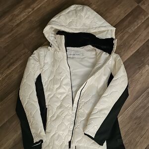 Calvin Klein Women's Black and White Puffer Coat